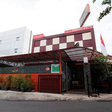 Mine Home Hotel Bandung Buitenkant foto