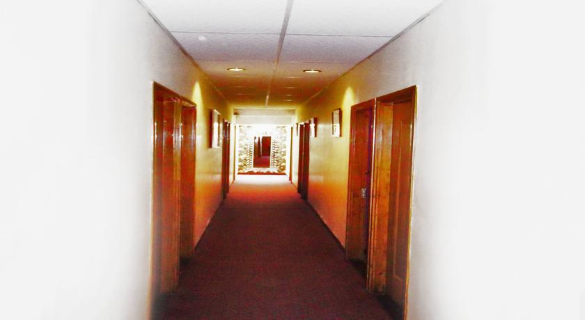 Mine Home Hotel Bandung Buitenkant foto