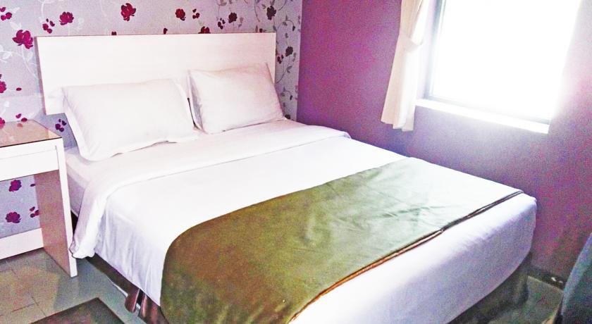 Mine Home Hotel Bandung Buitenkant foto